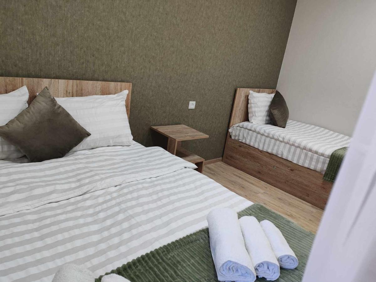 Hotel Sun House Yeghegnadzor Esterno foto